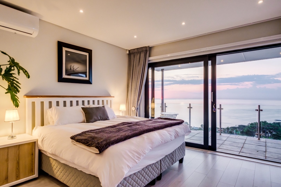 7 Bedroom Property for Sale in Camps Bay Western Cape